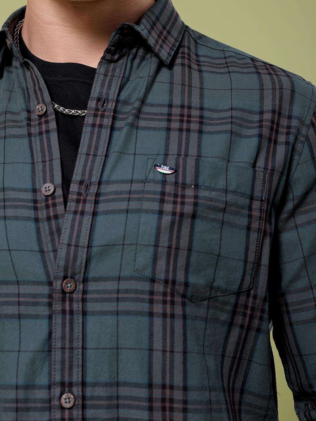 Shop Men Checked Shirt Online.