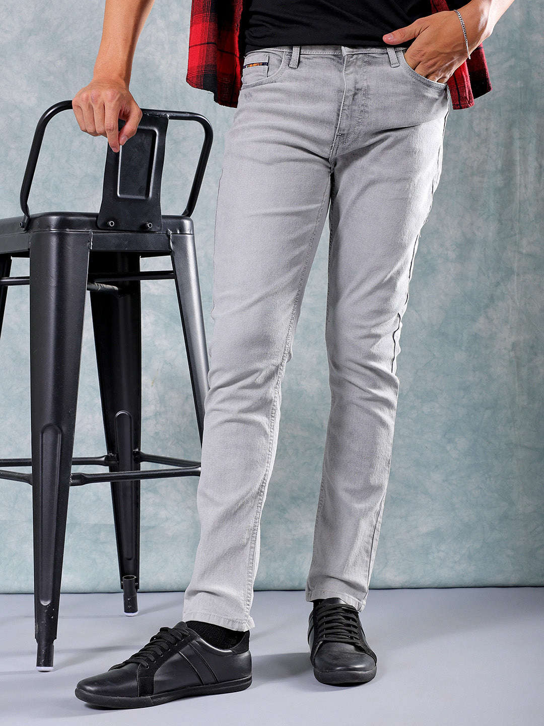 Shop Men Regular Jeans Online.