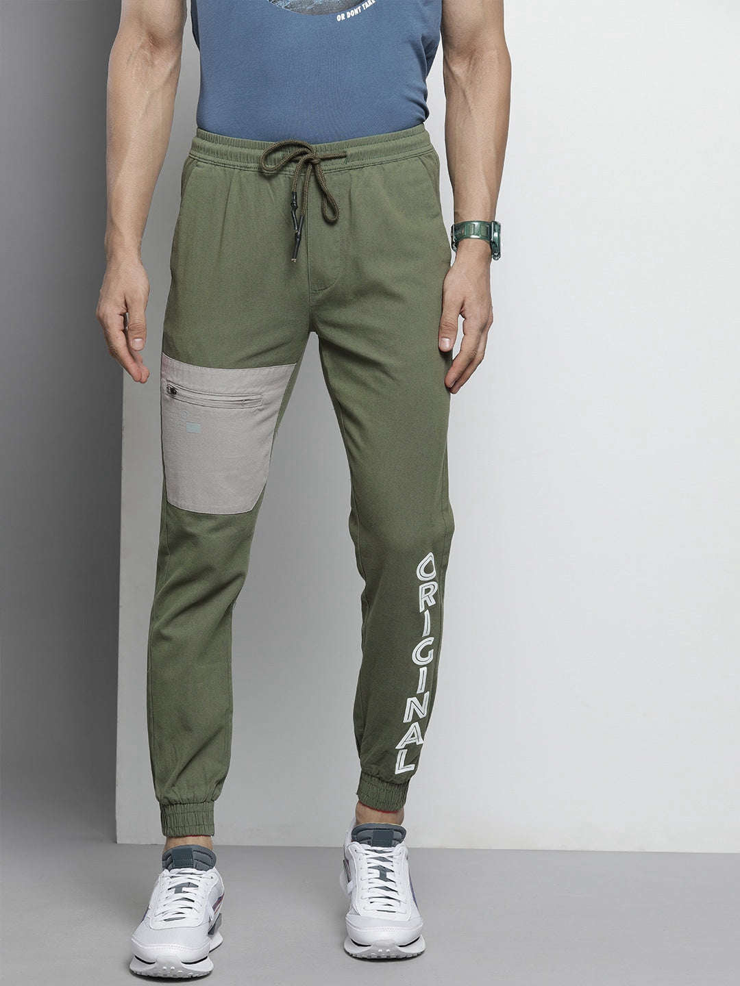 Shop Men Jogger Colorblock Online.