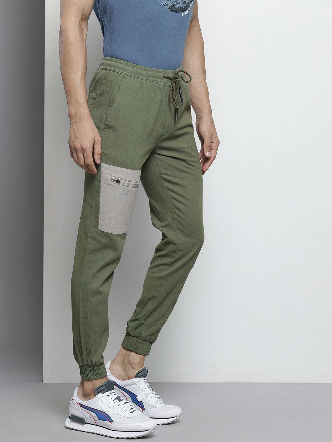 Shop Men Jogger Colorblock Online.