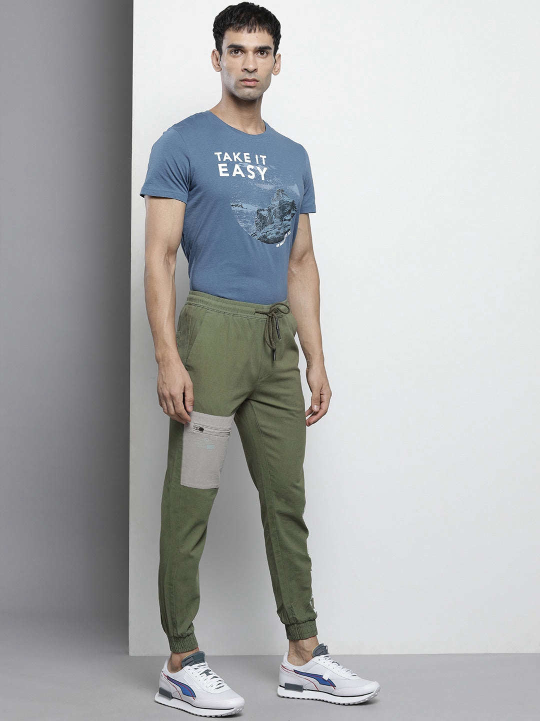 Shop Men Jogger Colorblock Online.