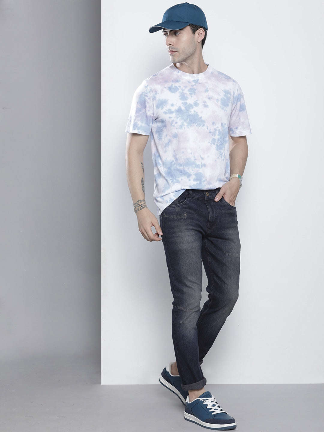 Shop Men Streetwear Jeans Online.