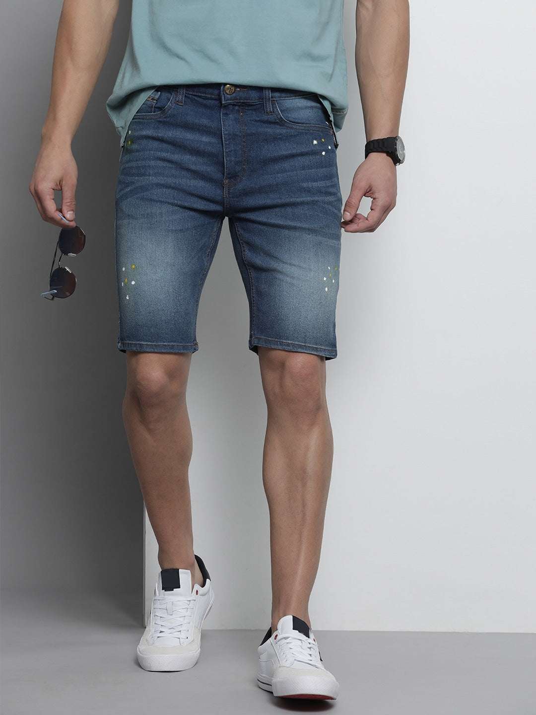 Shop The Indian Garage Co Men Blue Printed Slim Fit Denim Shorts Online.