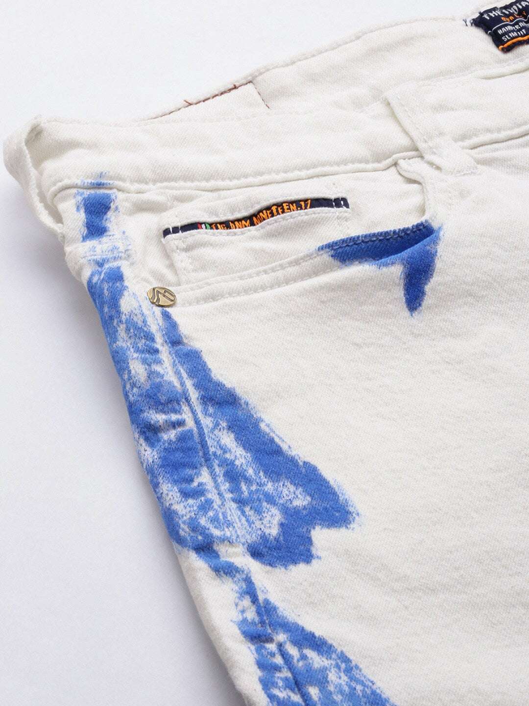 Shop The Indian Garage Co Men Off White & Blue Abstract Printed Detail Slim Fit Denim Shorts Online.