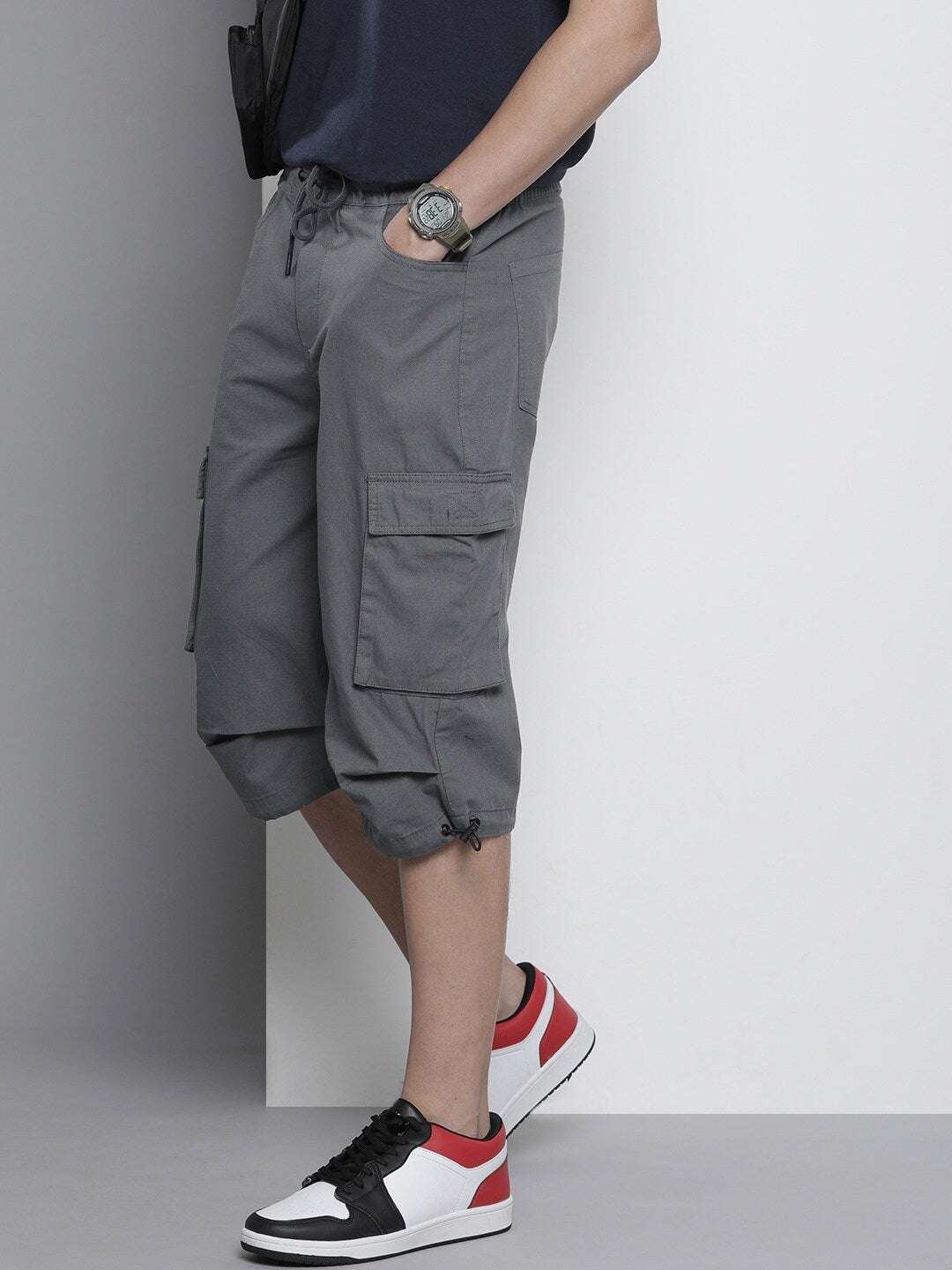 Shop Men Cargo Shorts Online.