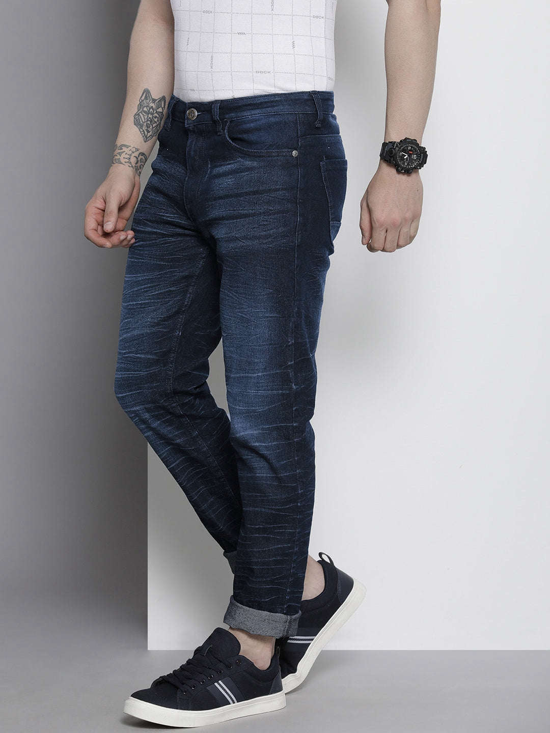 Shop Men Slim Fit Jeans Online.