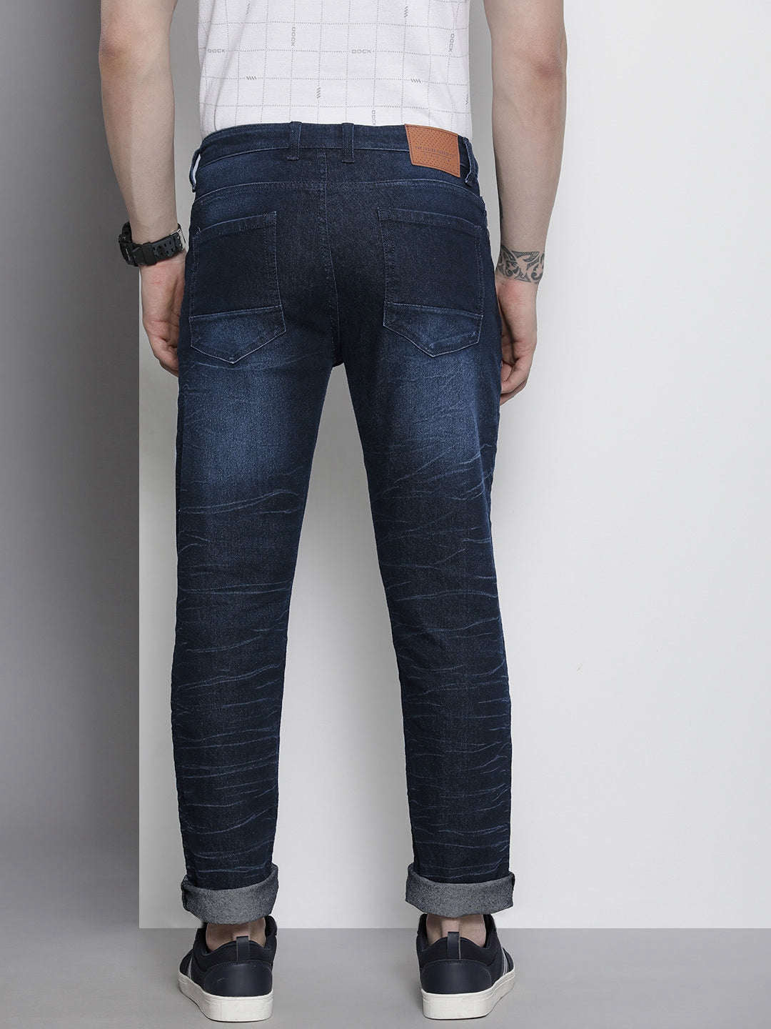 Shop Men Slim Fit Jeans Online.