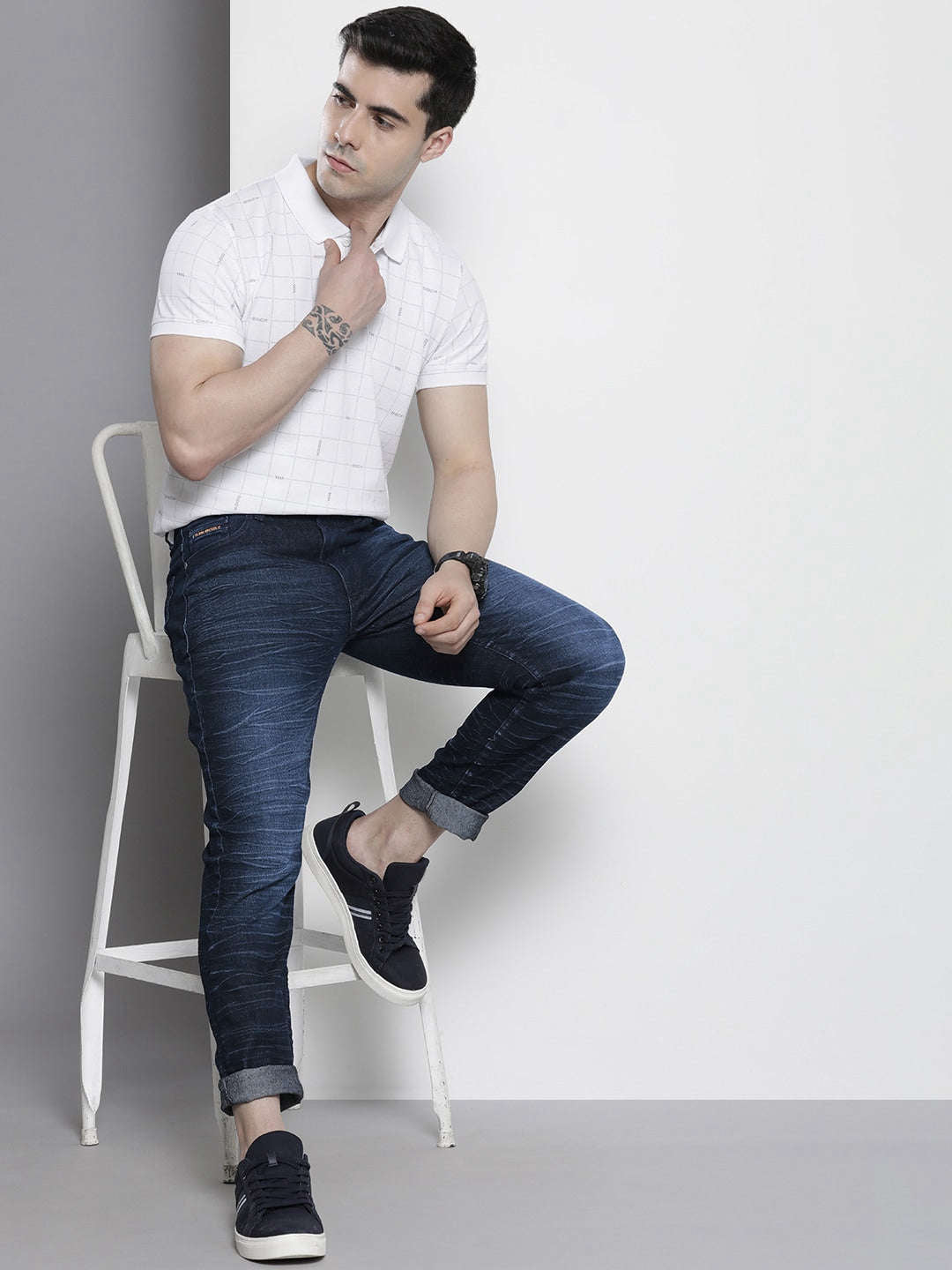 Shop Men Slim Fit Jeans Online.