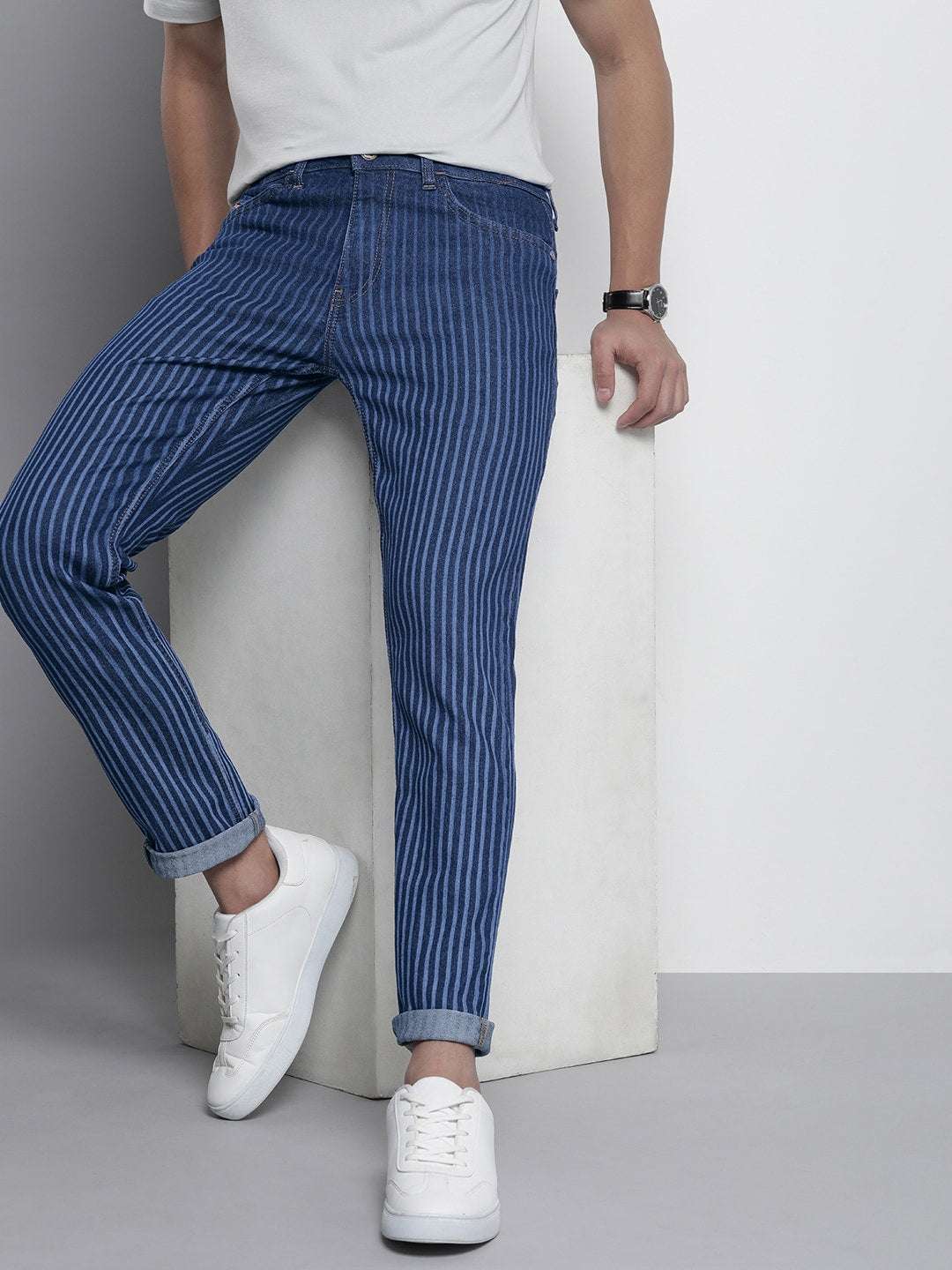 Shop Men Slim Fit Jeans Online.