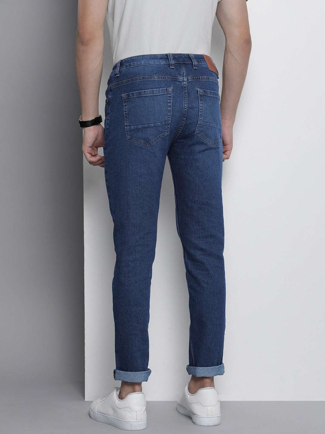 Shop Men Slim Fit Distressed Jeans Online.