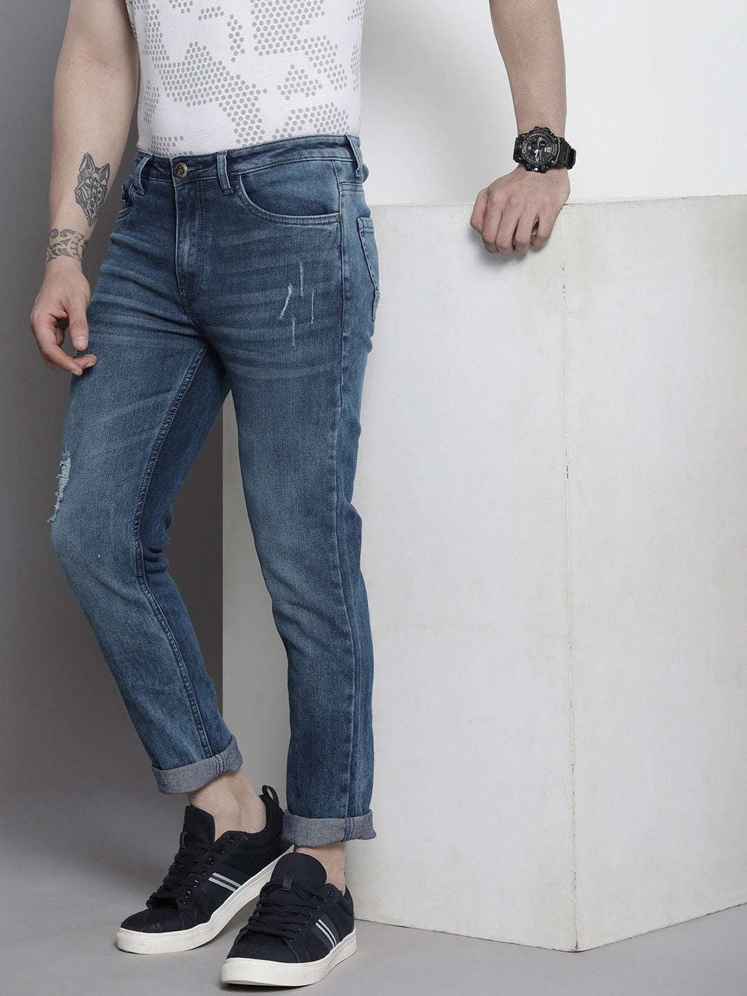 Shop Men Distress Slim Fit Jeans Online.