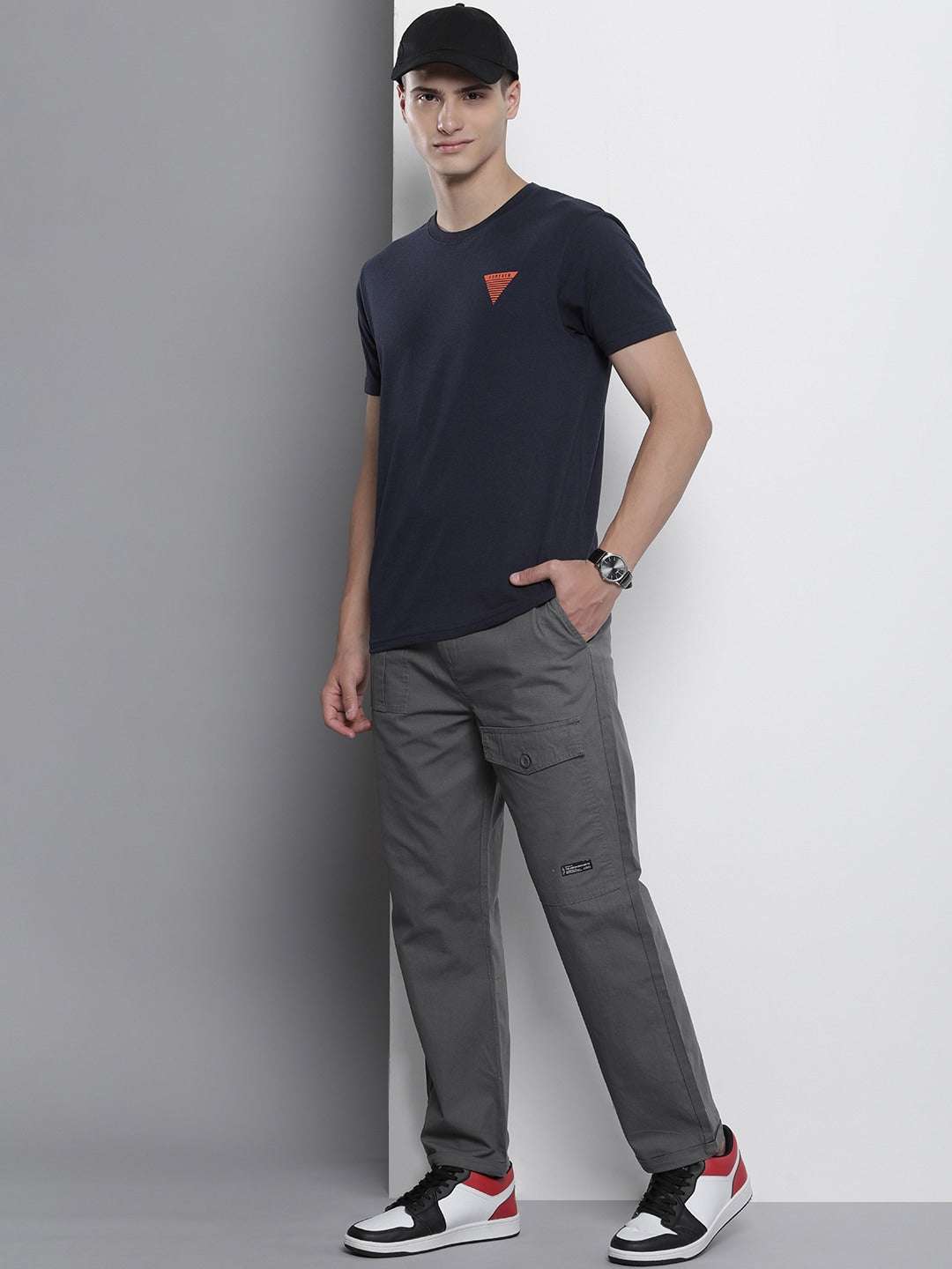 Shop Men Baggy Trouser Online.