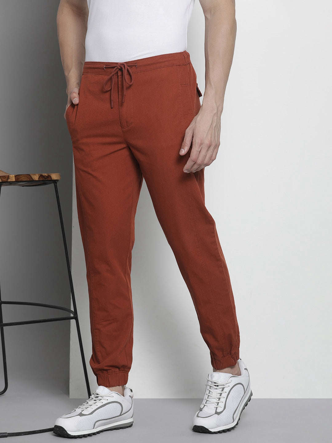 Shop Men Jogger Pant Online.