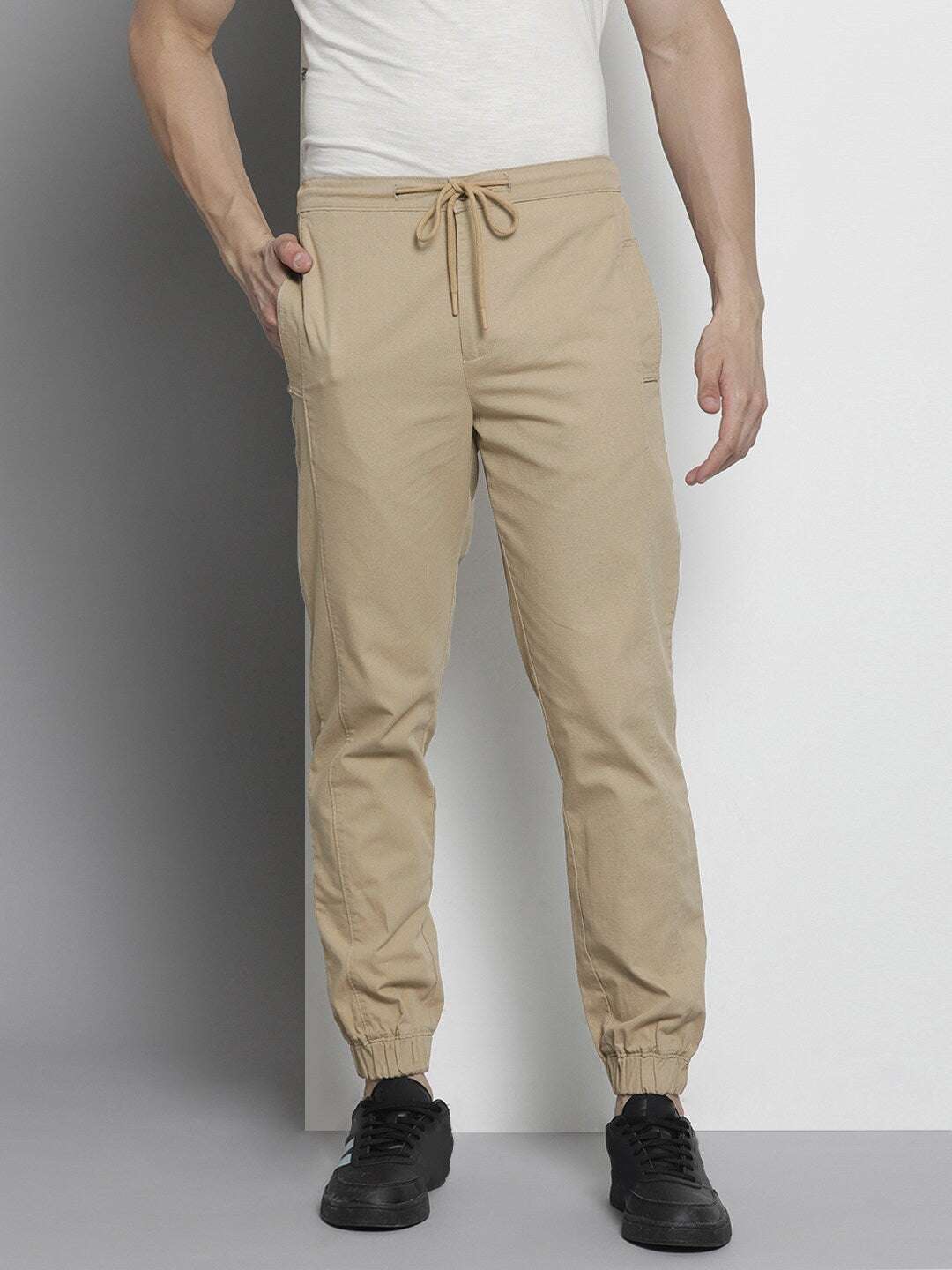 Shop Men Jogger Pant Online.