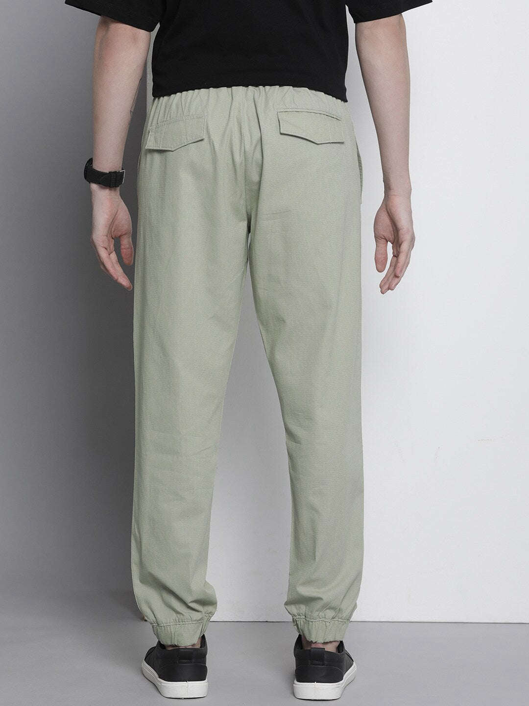 Shop Men Jogger Pant Online.