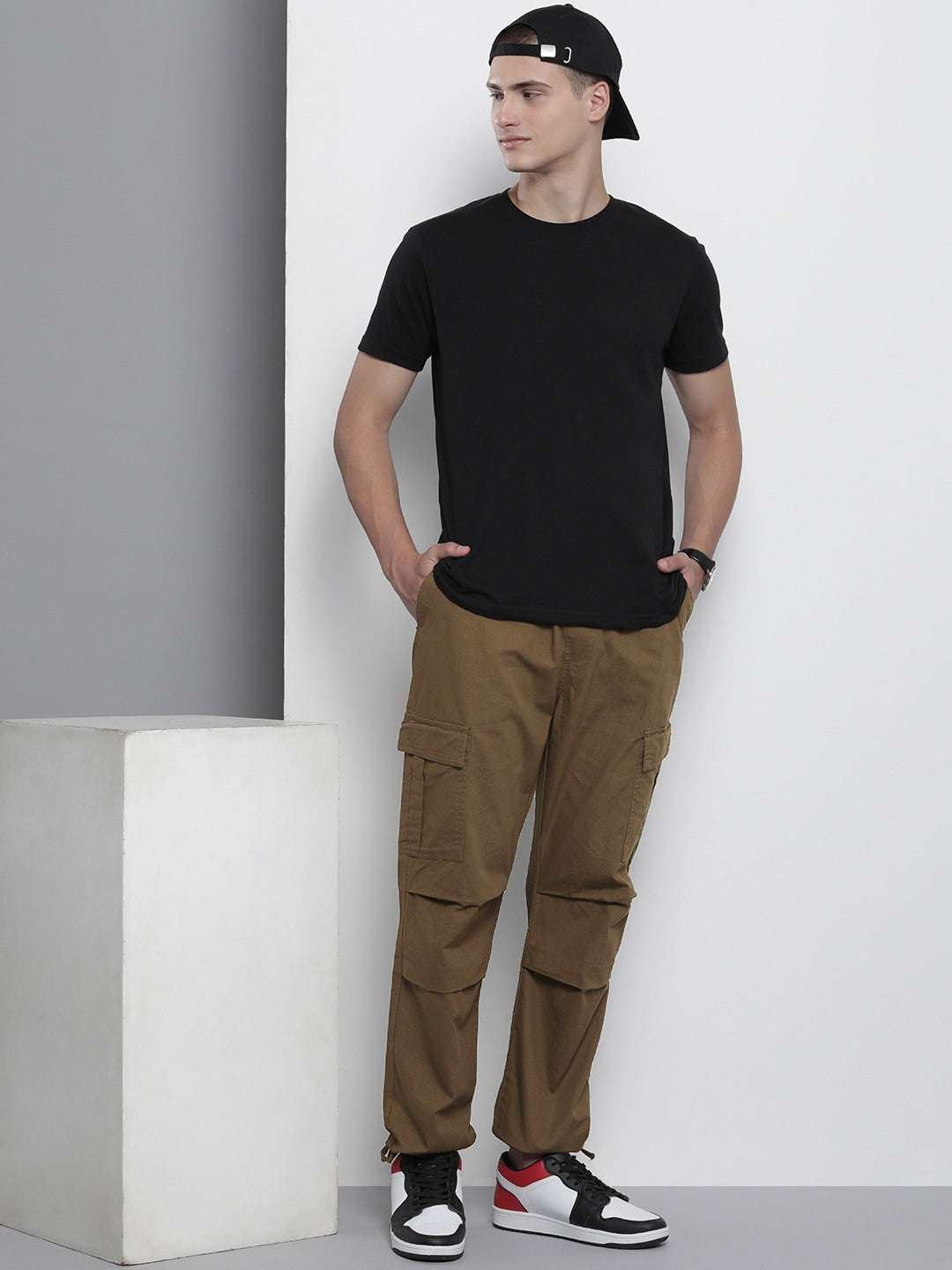 Shop Men Cargo Trouser Online.