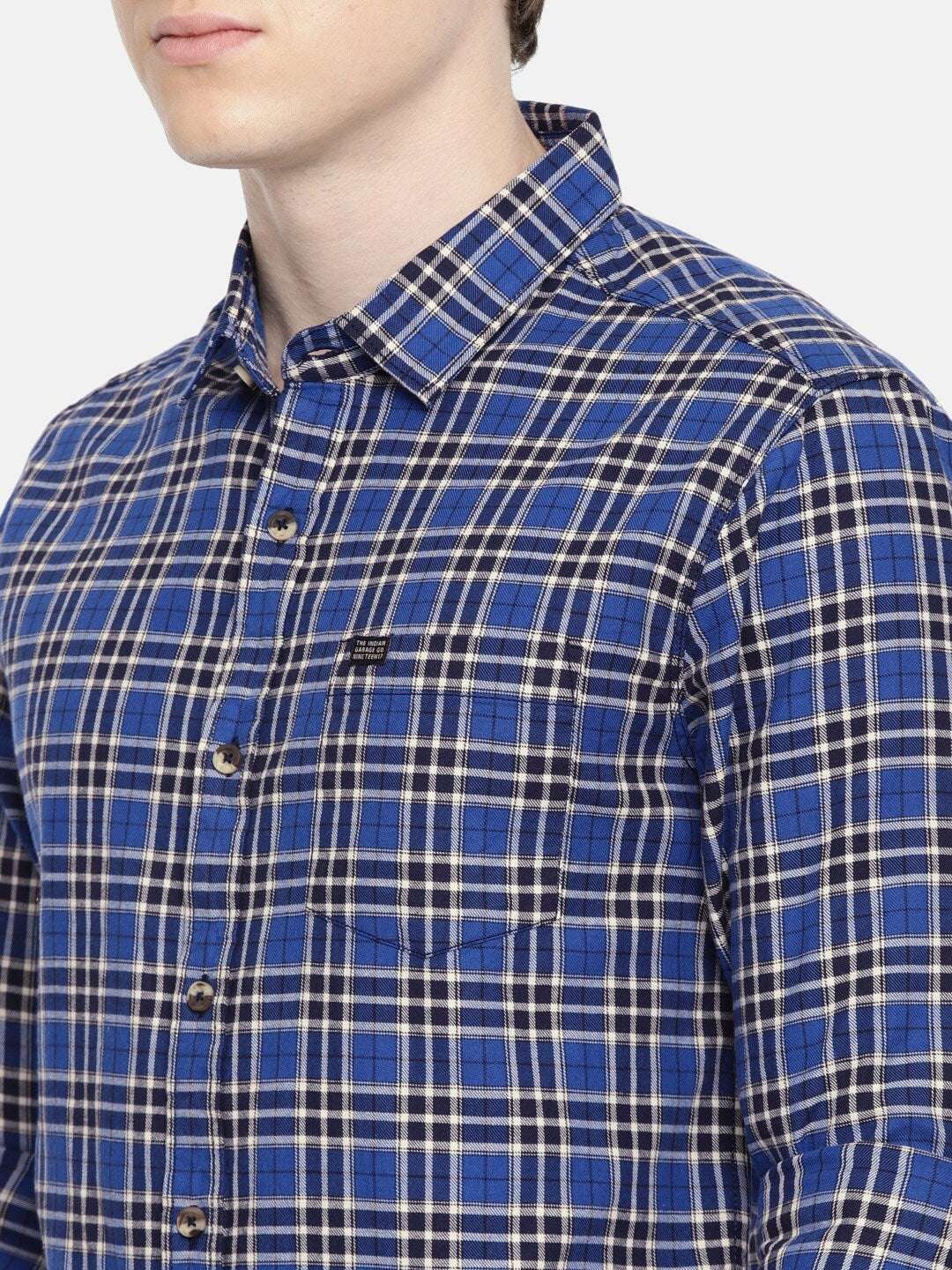 Shop Men Casual Checked Shirt Online.