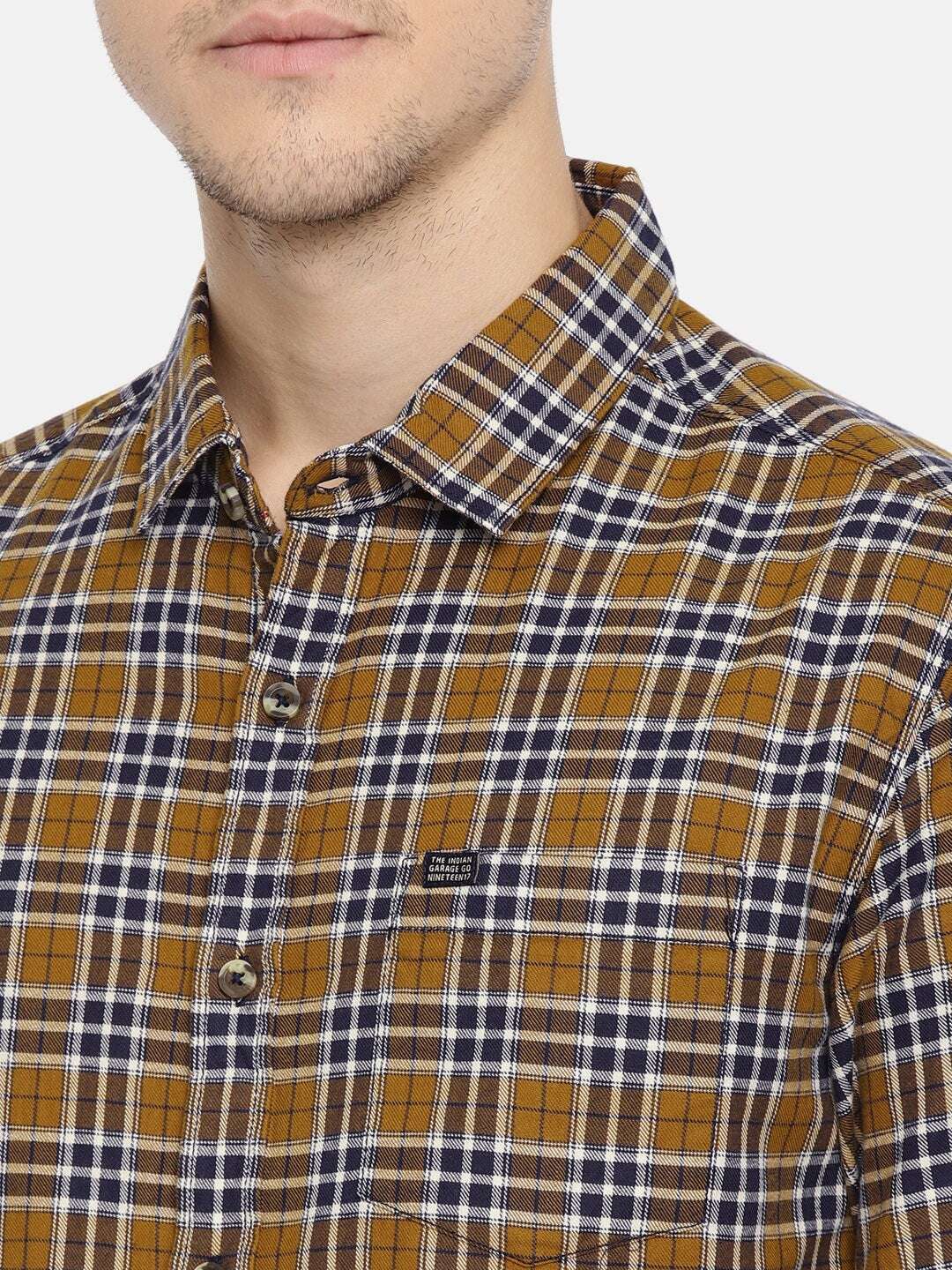 Shop Men Casual Checked Shirt Online.