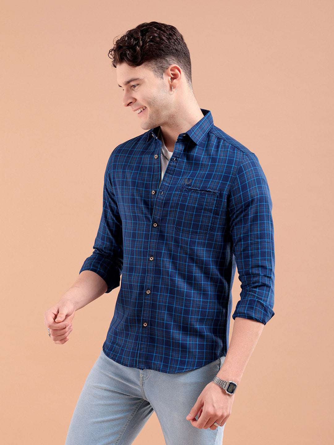 Shop Men Checked Casual Shirt Online.