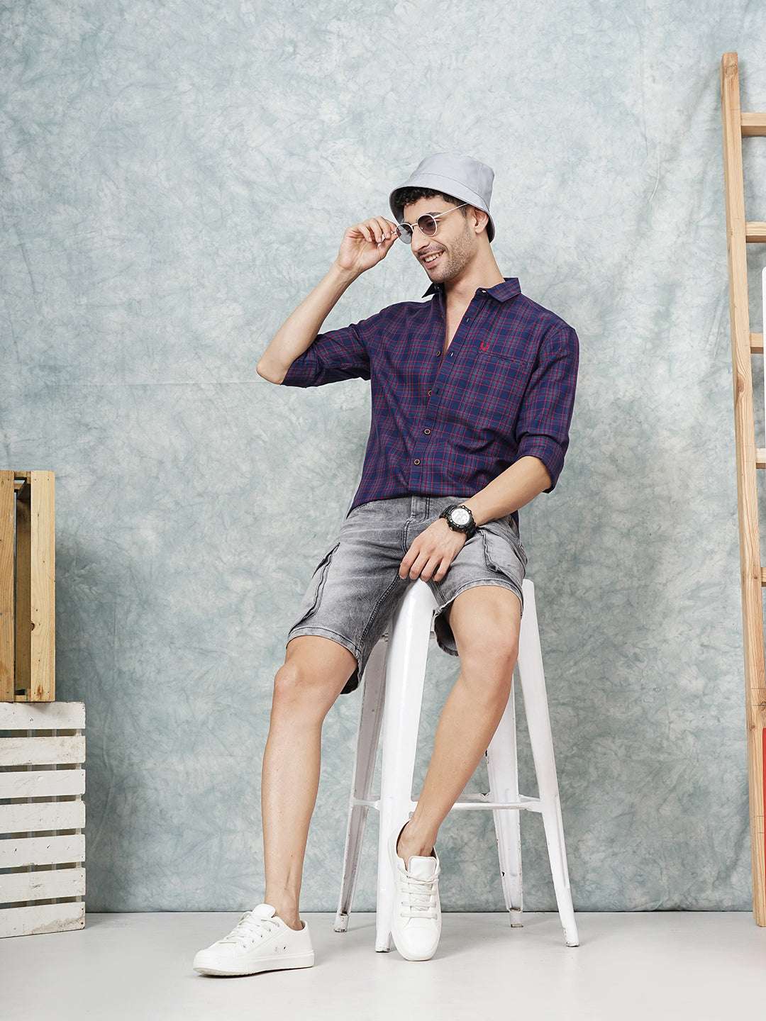 Shop Men Checked Casual Shirt Online.