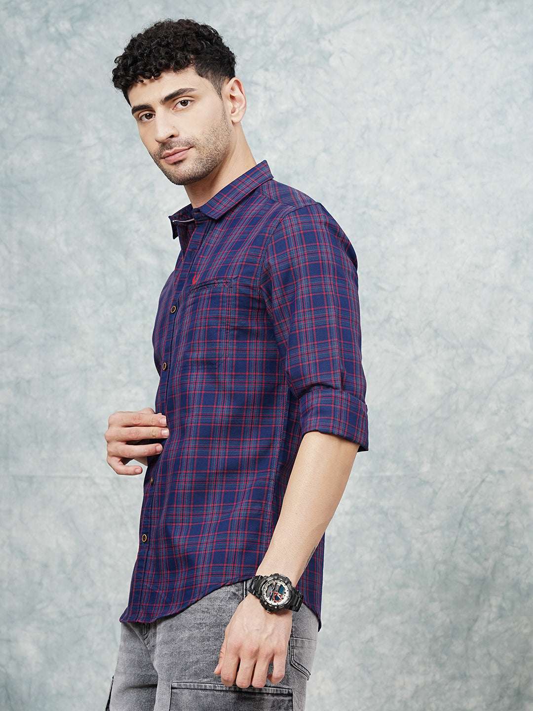 Shop Men Checked Casual Shirt Online.