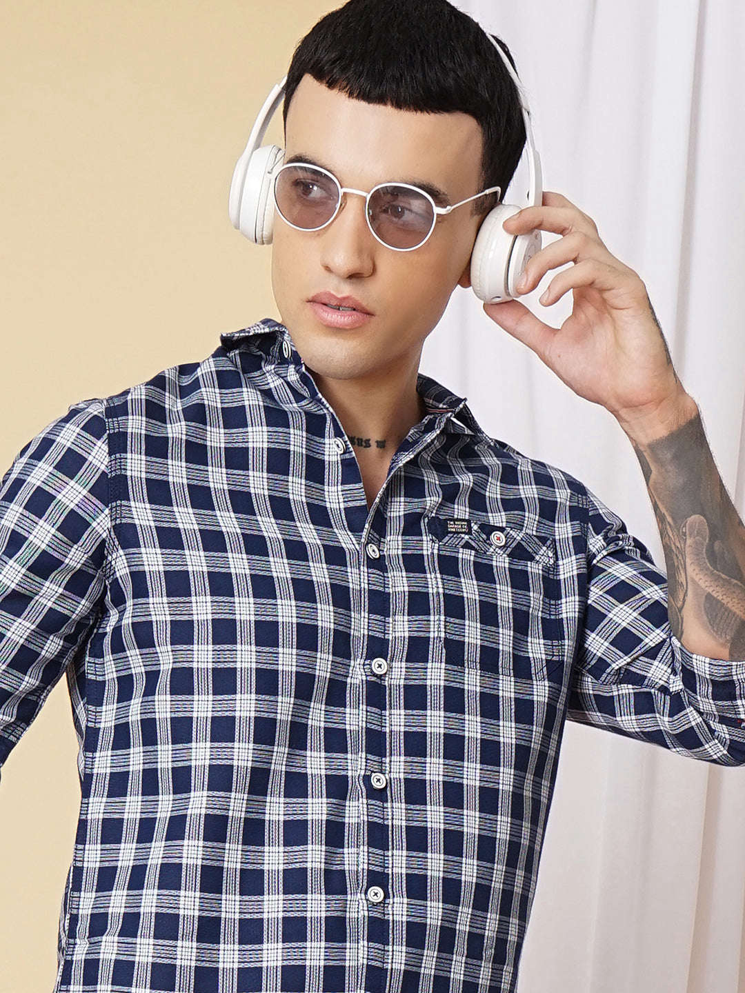 Shop Men Checked Casual Shirt Online.