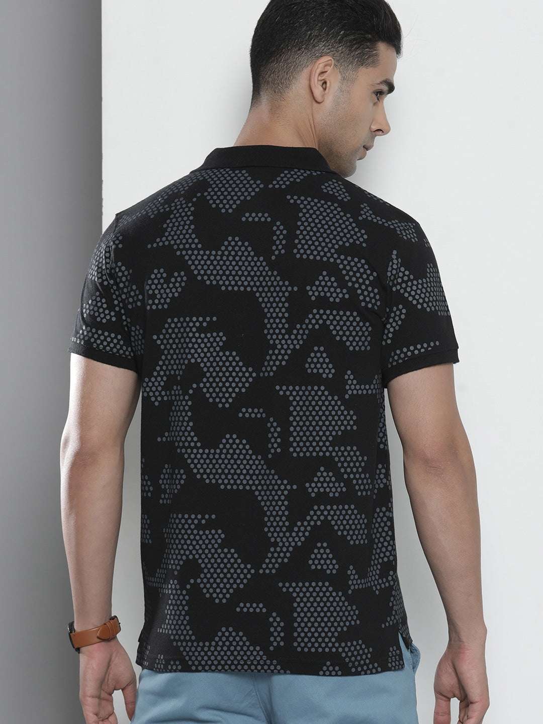 Shop Men Camo T-Shirt Online.