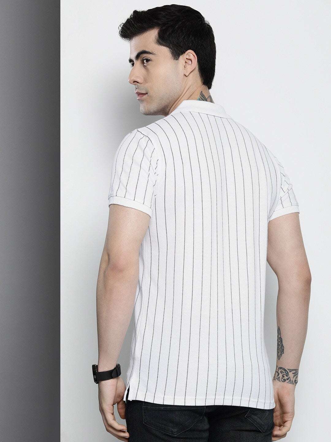 Shop Men Striped T-Shirt Online.