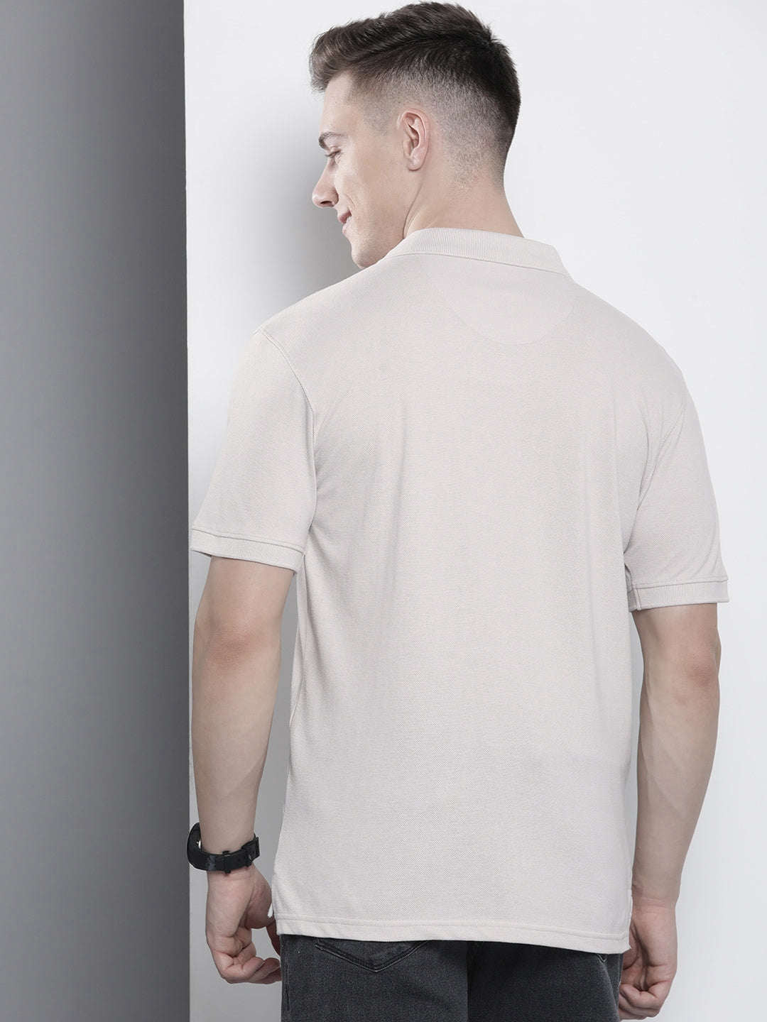 Shop Men Basic T-Shirt Online.