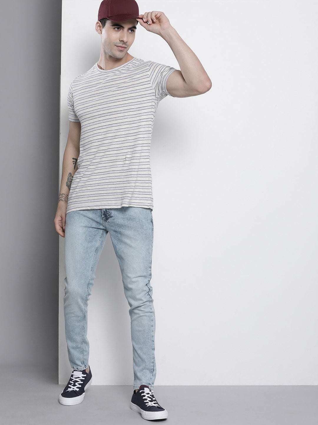 Shop Men Slim Fit Jeans Online.