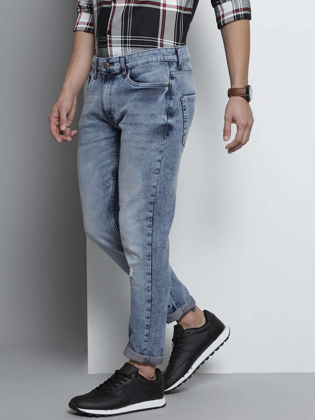 Shop Men Solid Slim Fit Denim Online.