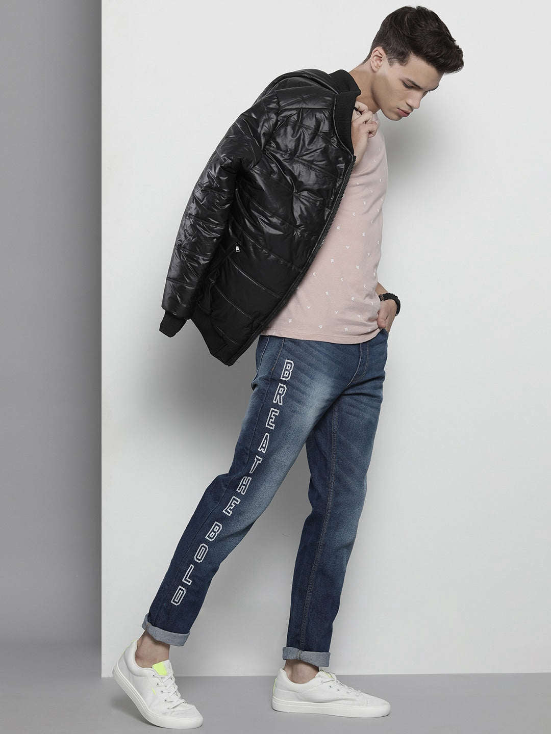 Shop Men Slim Fit Jeans Online.