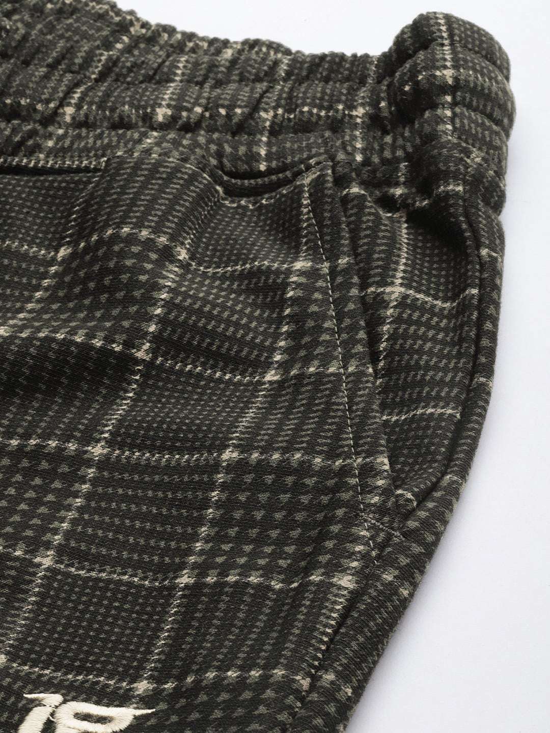 Shop Men Jogger Checkered Online.