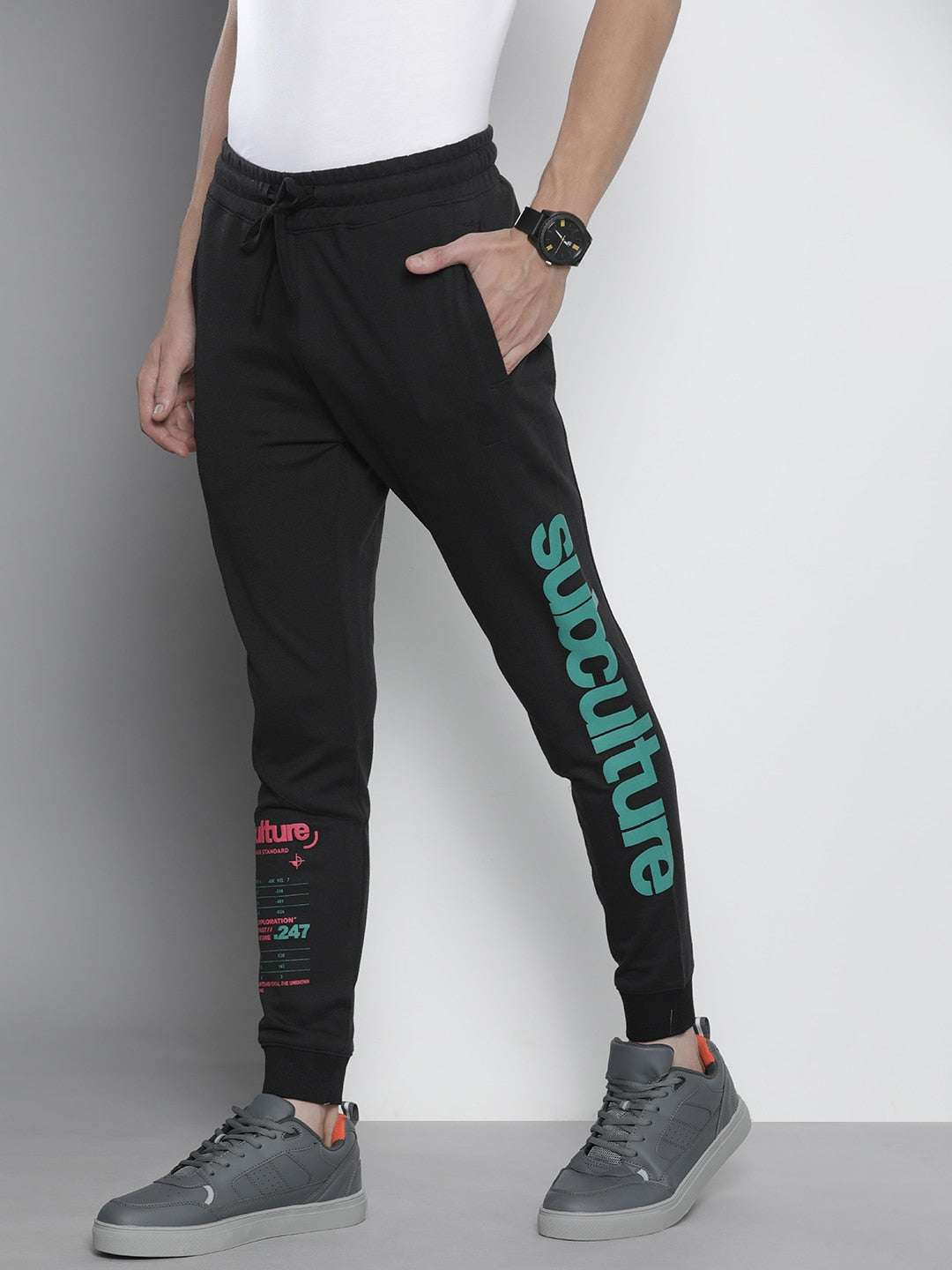 Shop Men Jogger Online.