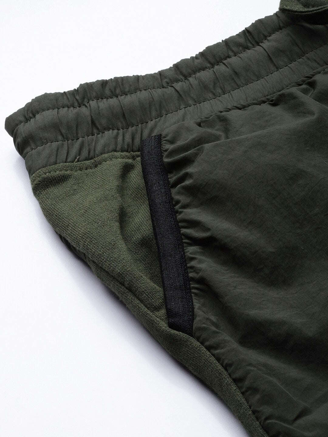 Shop Men Athleisure Jogger Online.