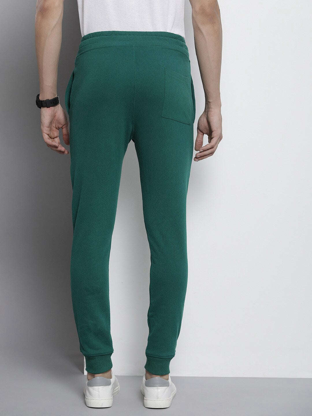 Shop Men Jogger Pant Online.