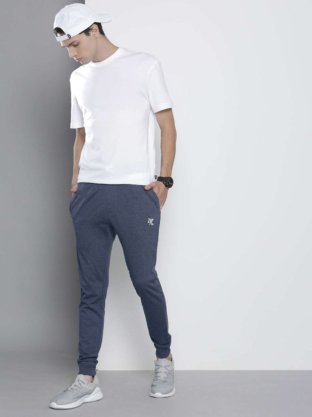 Shop Men Jogger Pant Online.