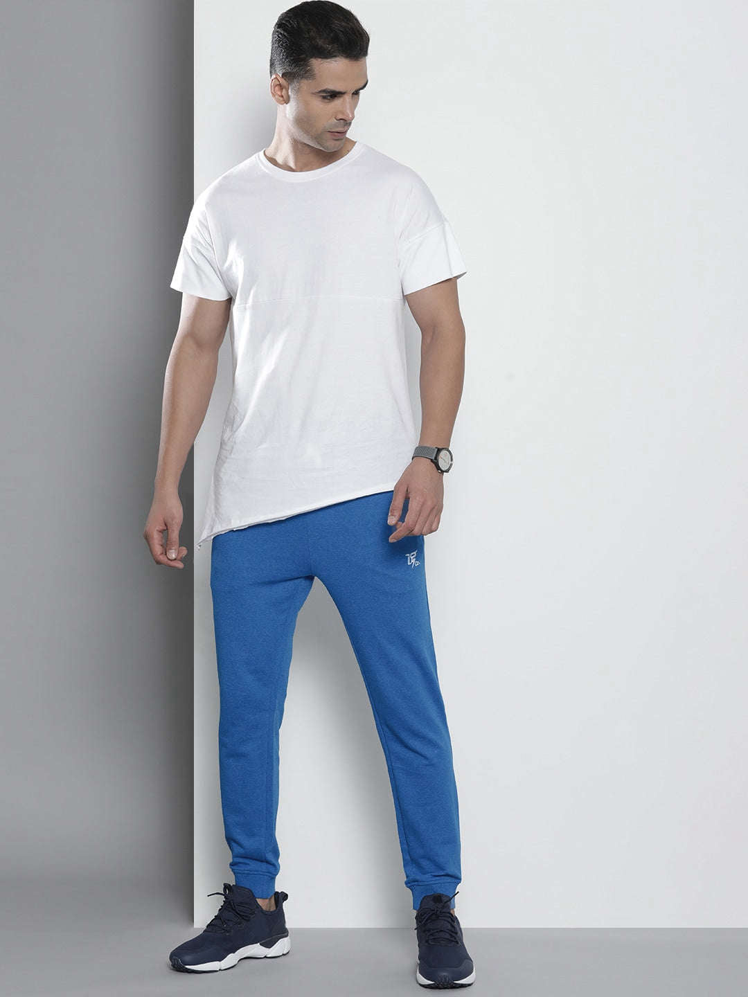 Shop Men Slim Fit Track Pant Online.