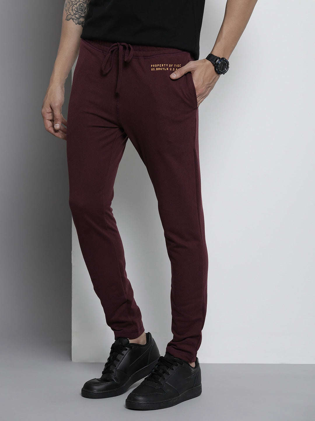 Shop Men Jogger Jogger Online.