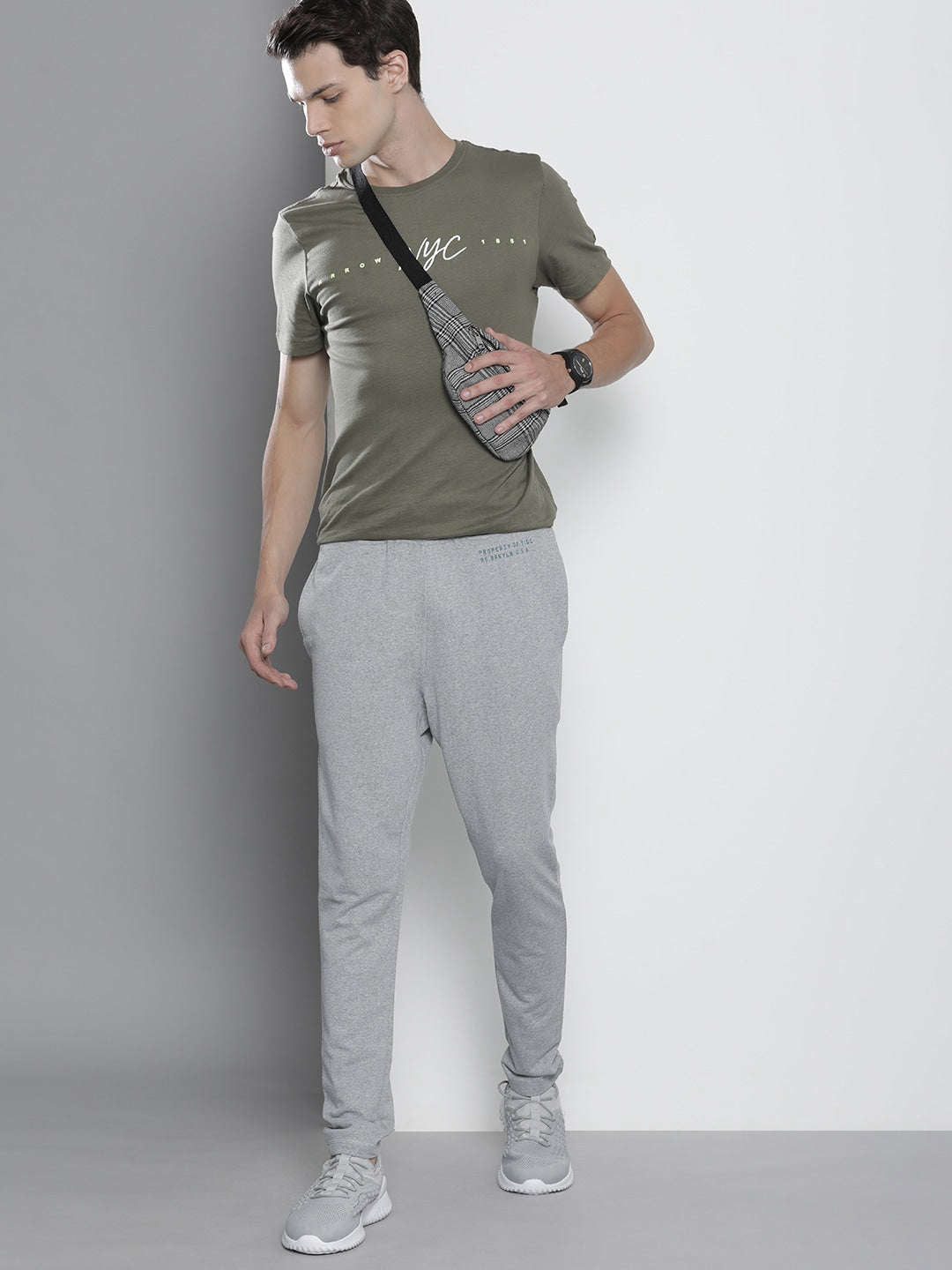 Shop Men Jogger Jogger Online.