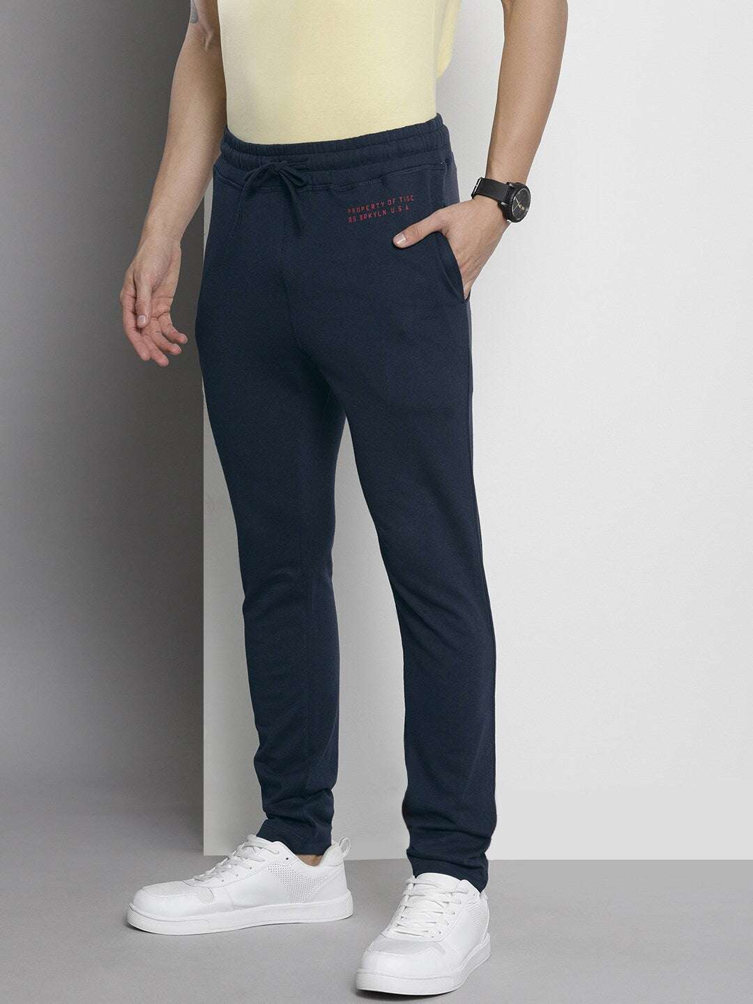 Shop Men Jogger Jogger Online.