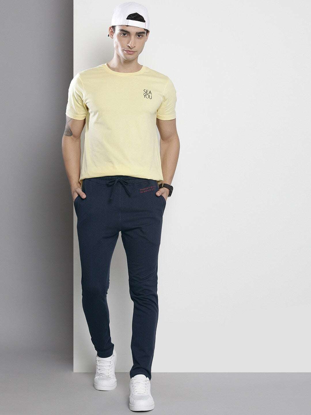 Shop Men Jogger Jogger Online.