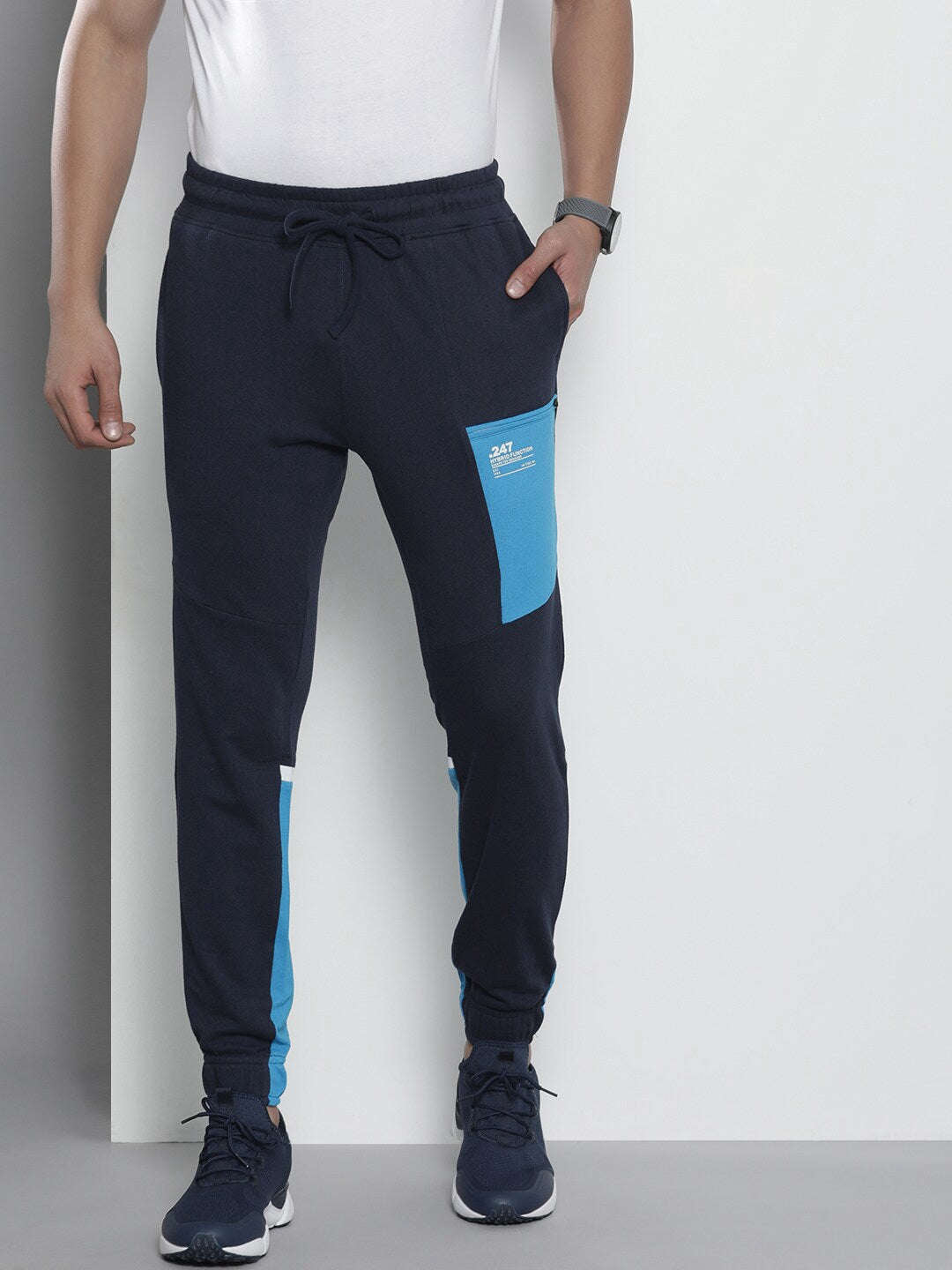 Shop Men Jogger Online.