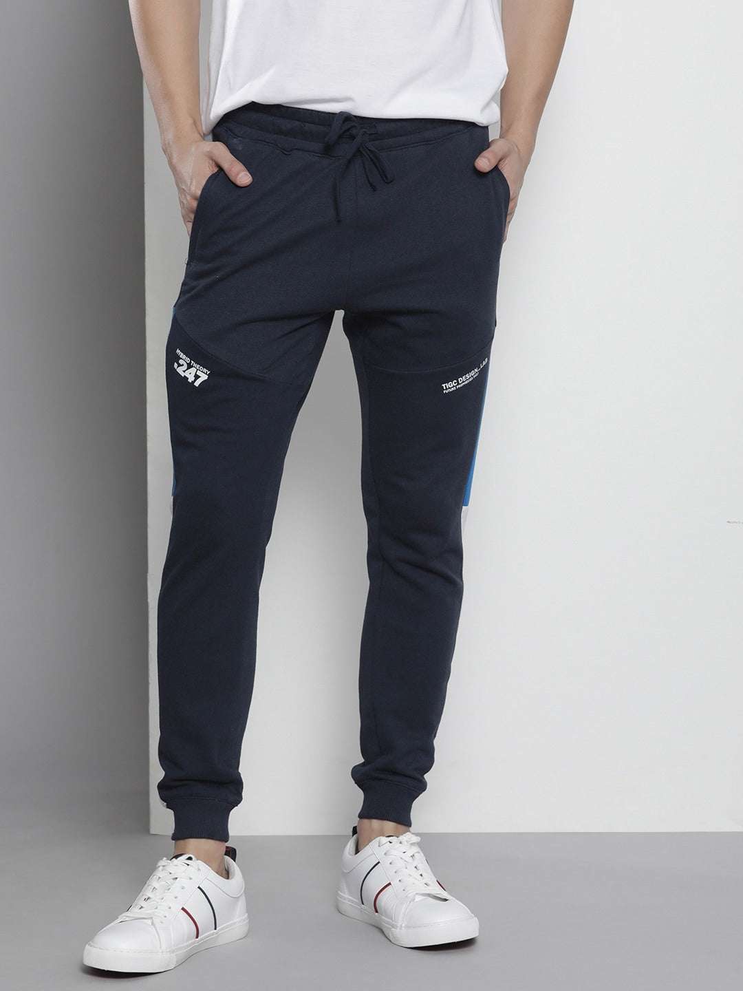 Shop Men Joggers Pant Online.