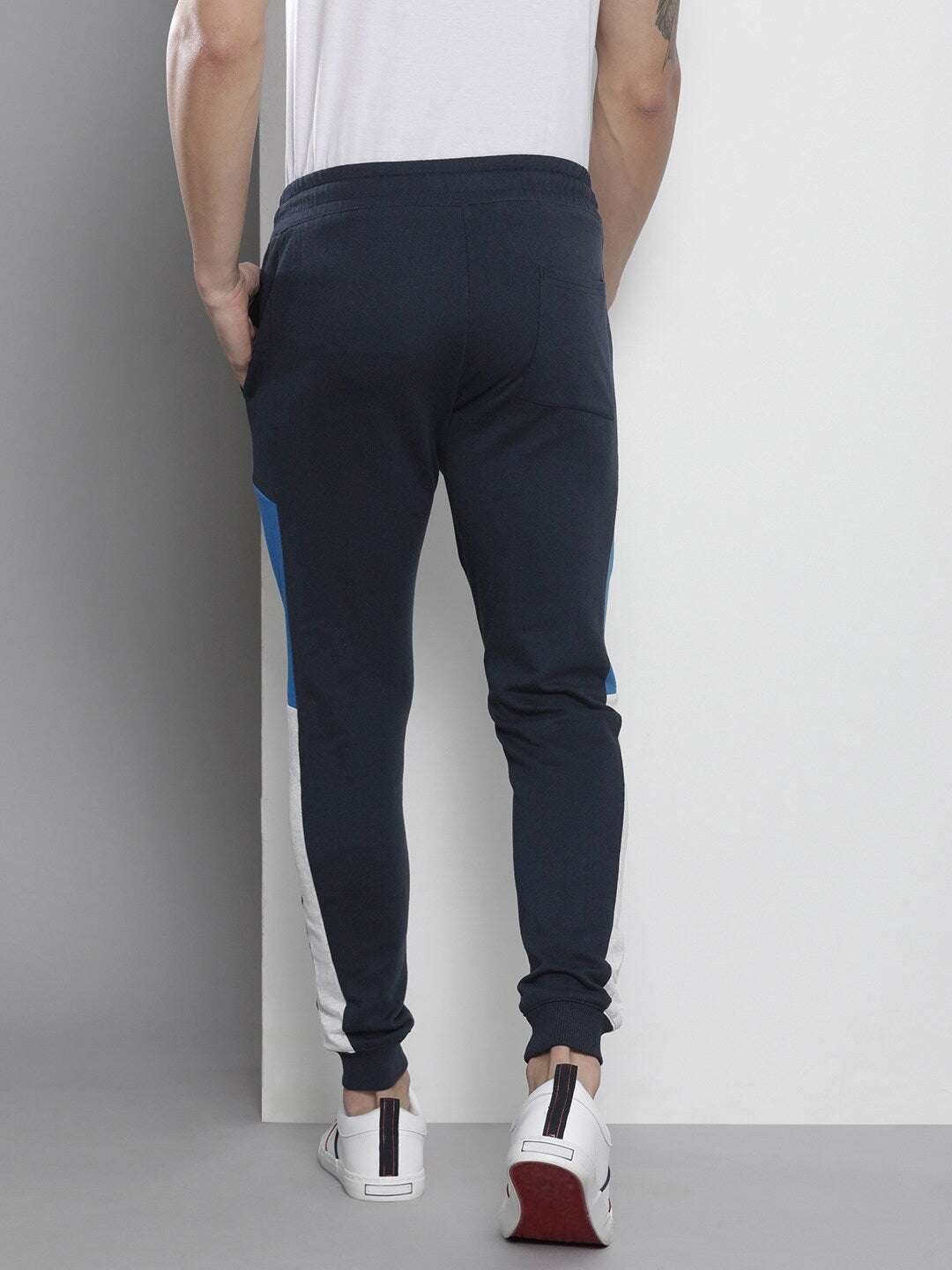 Shop Men Joggers Pant Online.