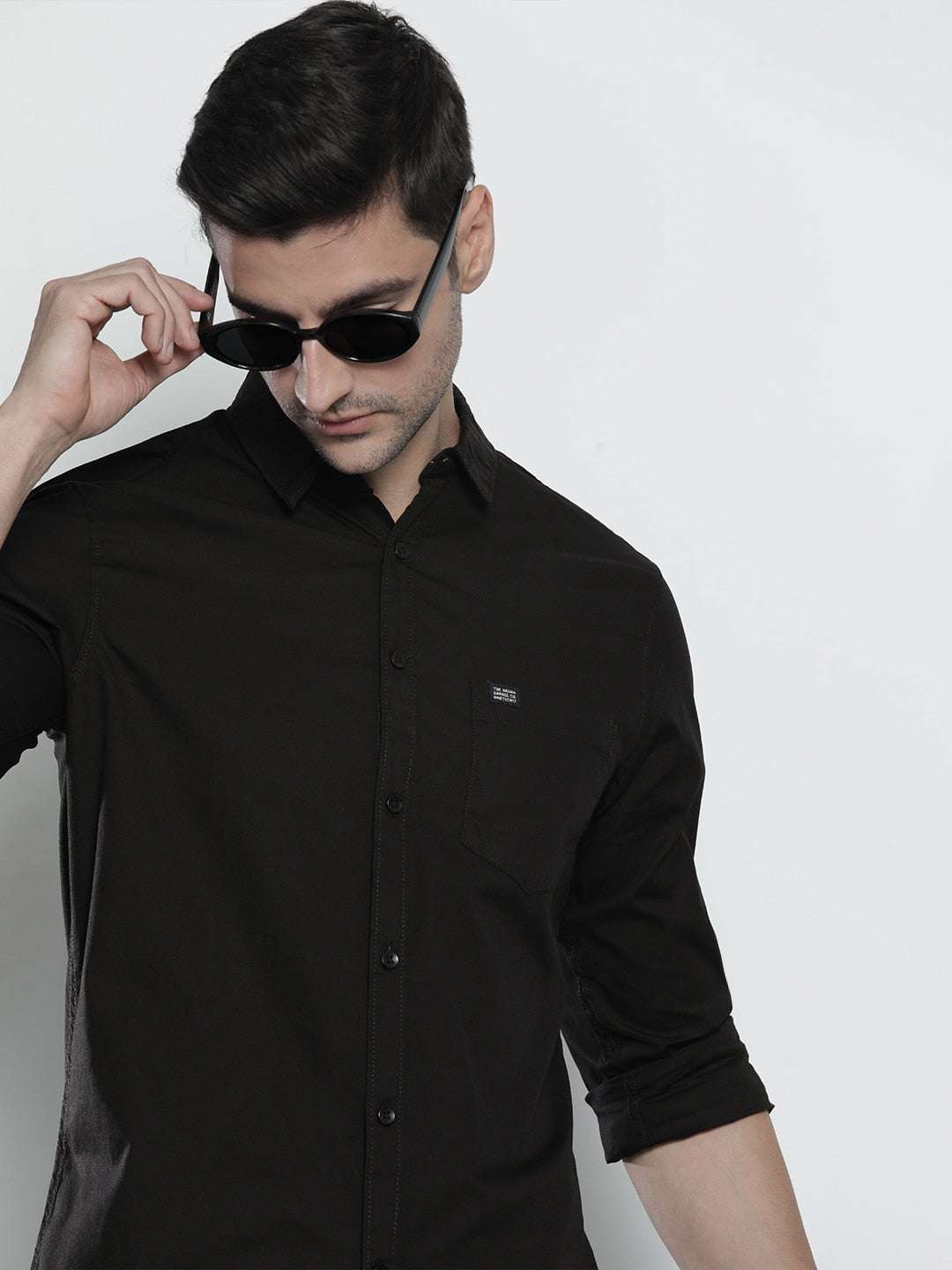 Shop Men's Solid Slim Fit Shirt Online.