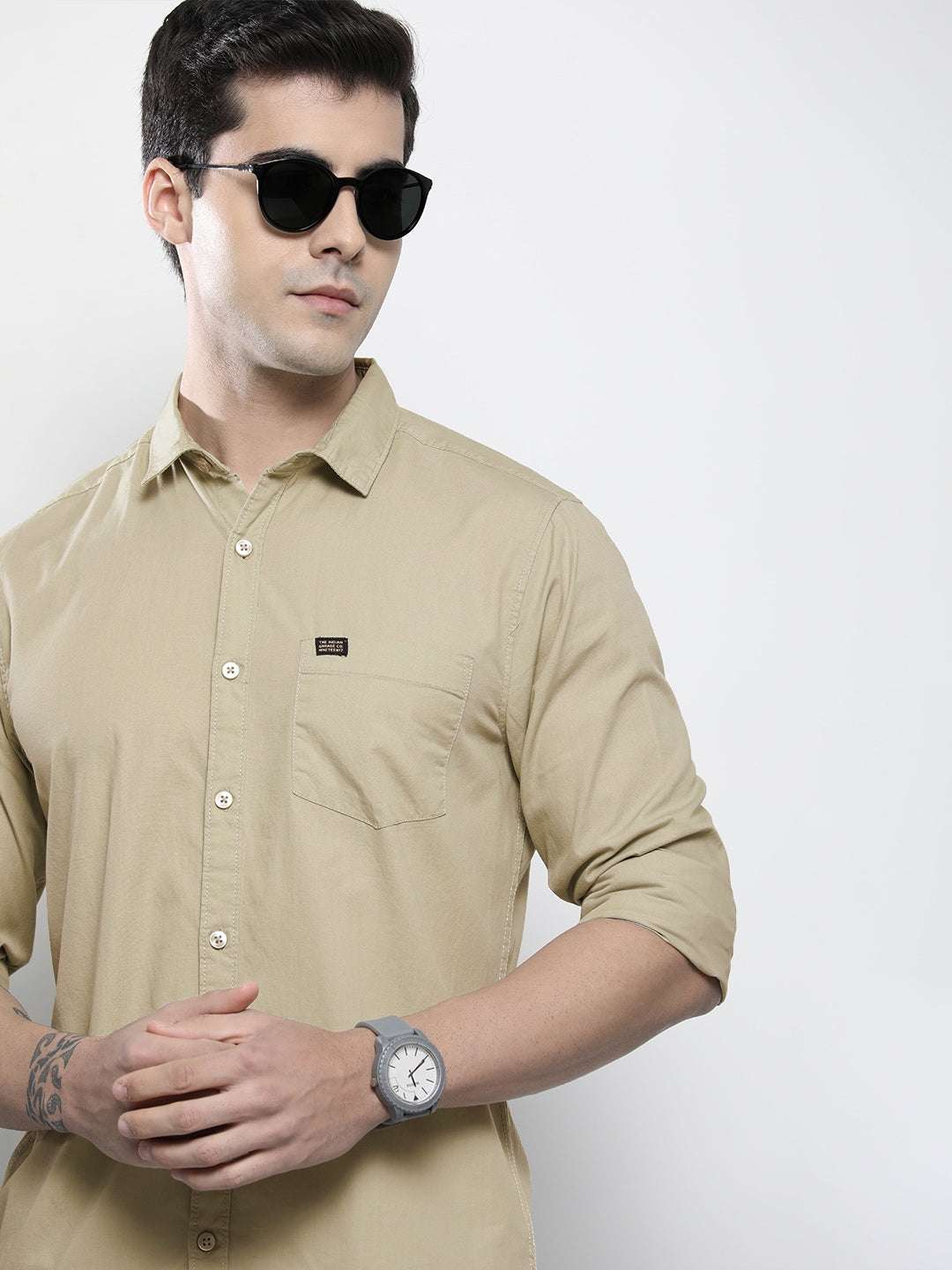 Shop Men's Solid Slim Fit Shirt Online.