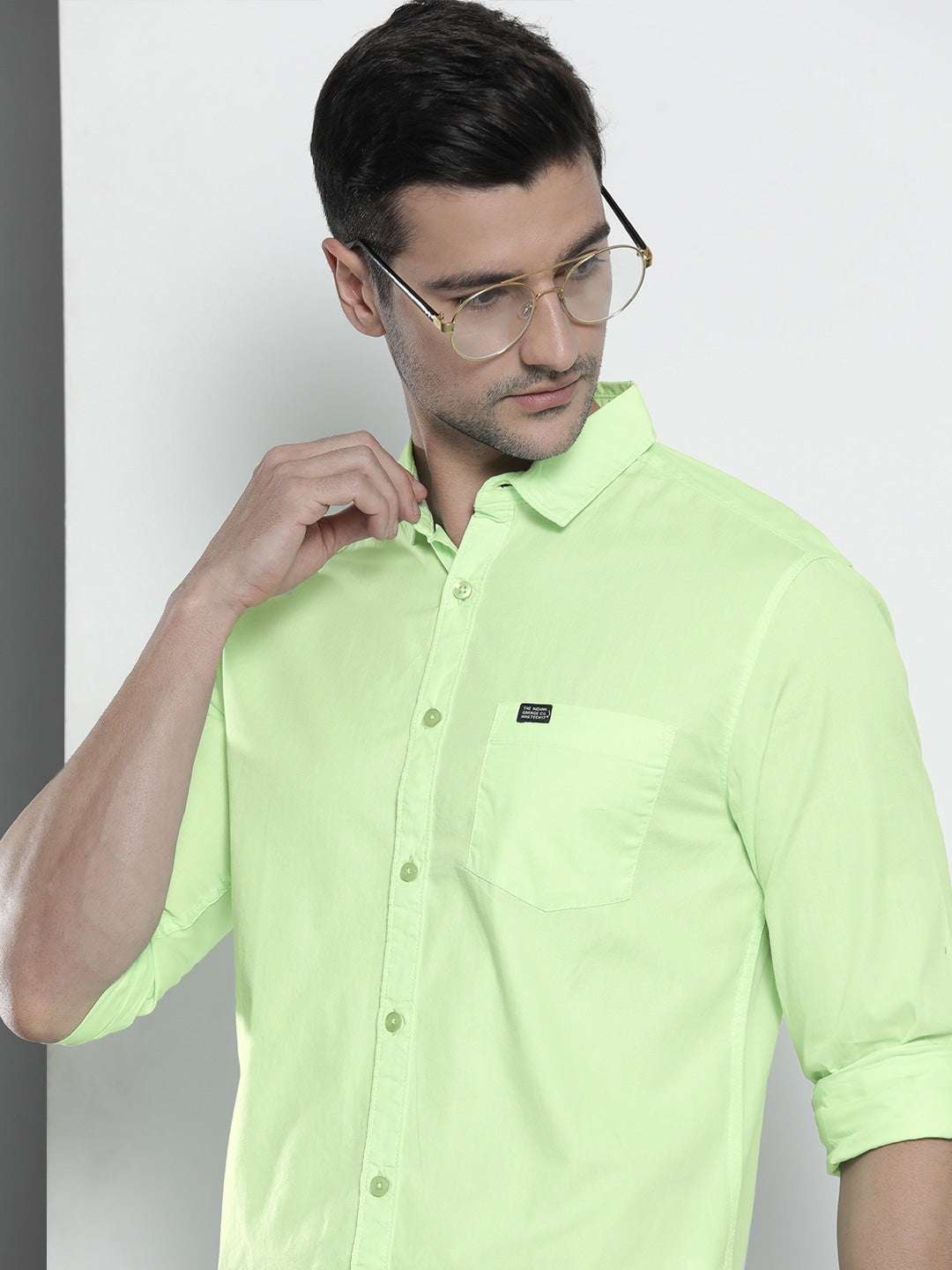 Shop Men's Solid Slim Fit Shirt Online.