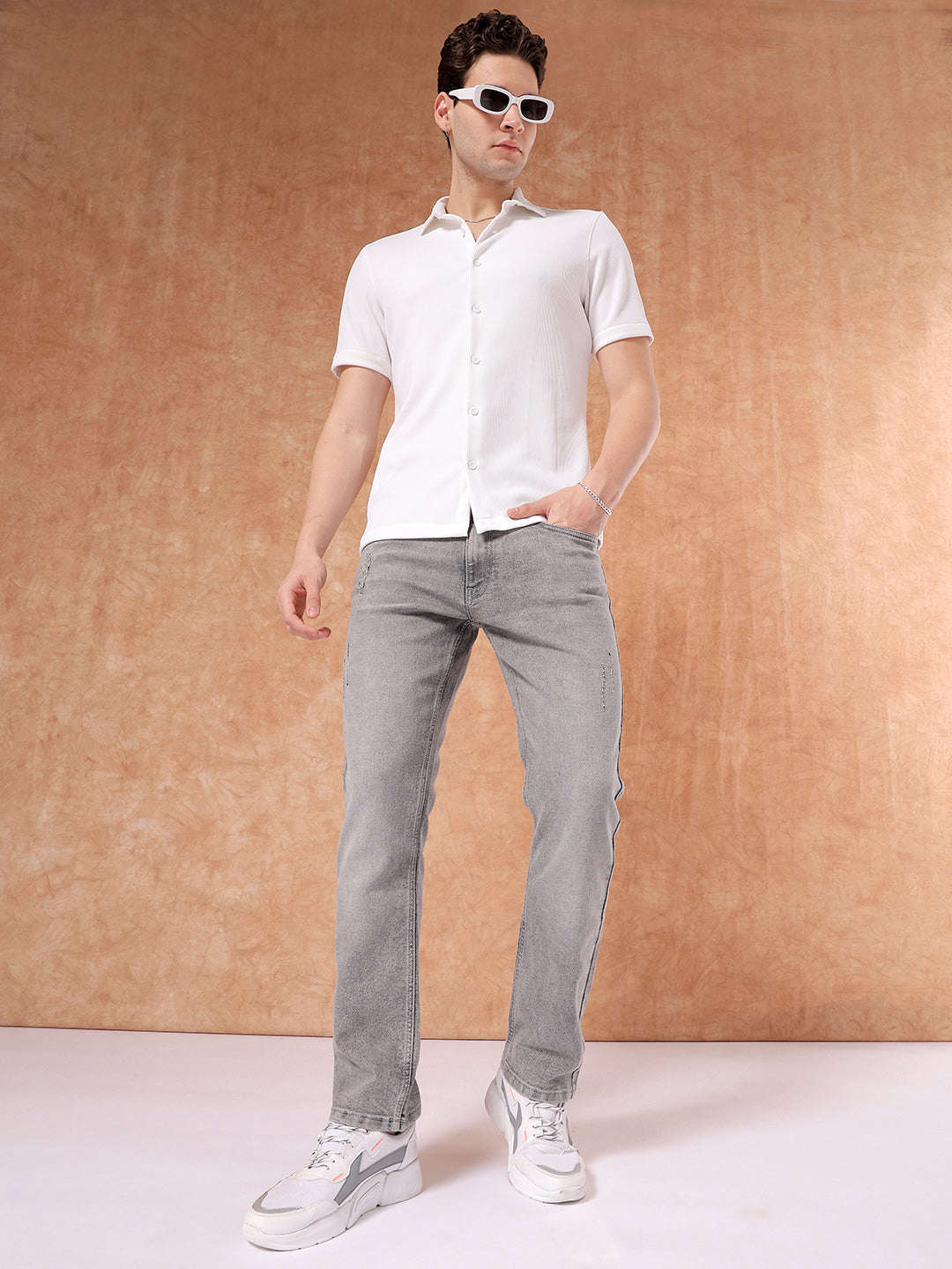 Shop Men Slim Fit Jeans Online.