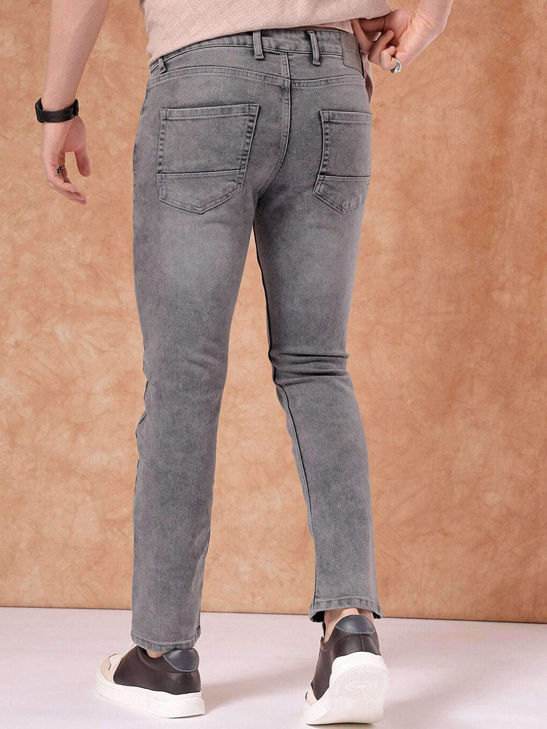 Shop Men Slim Fit Jeans Online.